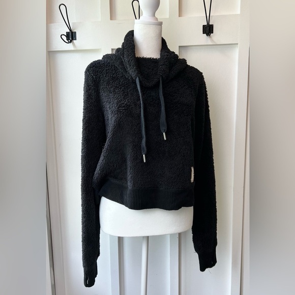 Hollister Women’s Juniors Black Fleece Cowl Neck Crop Sweater Pullover Top Small - Picture 1 of 7
